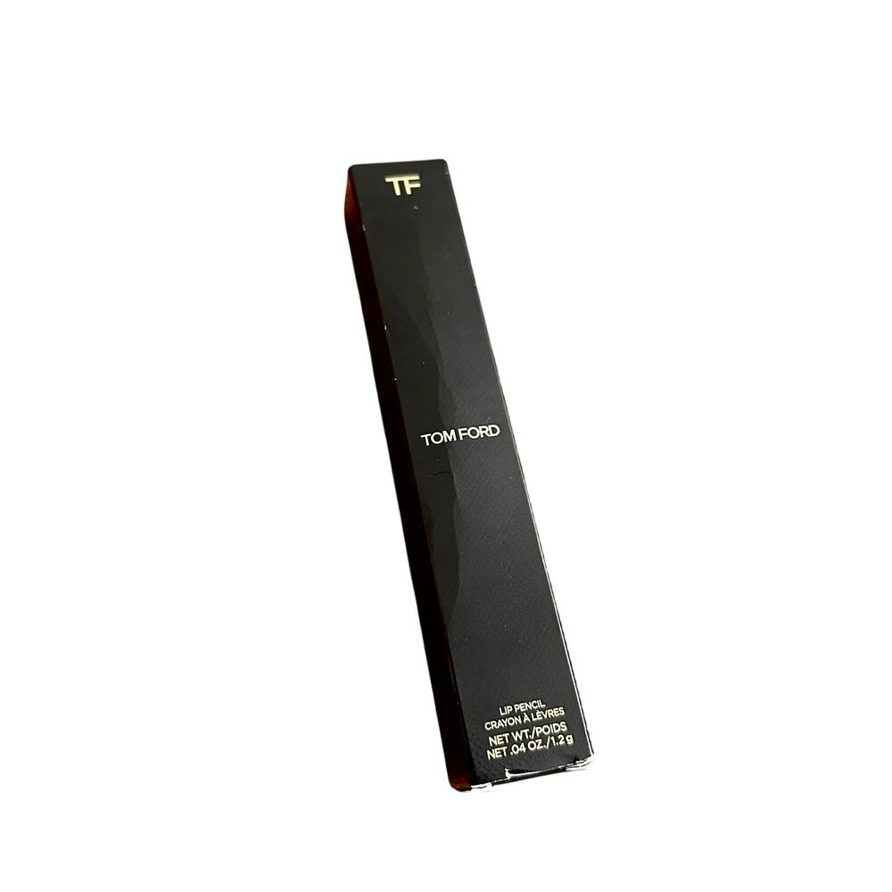 Tom Ford Lip Pencil in 108 Headline (Vivid Red)